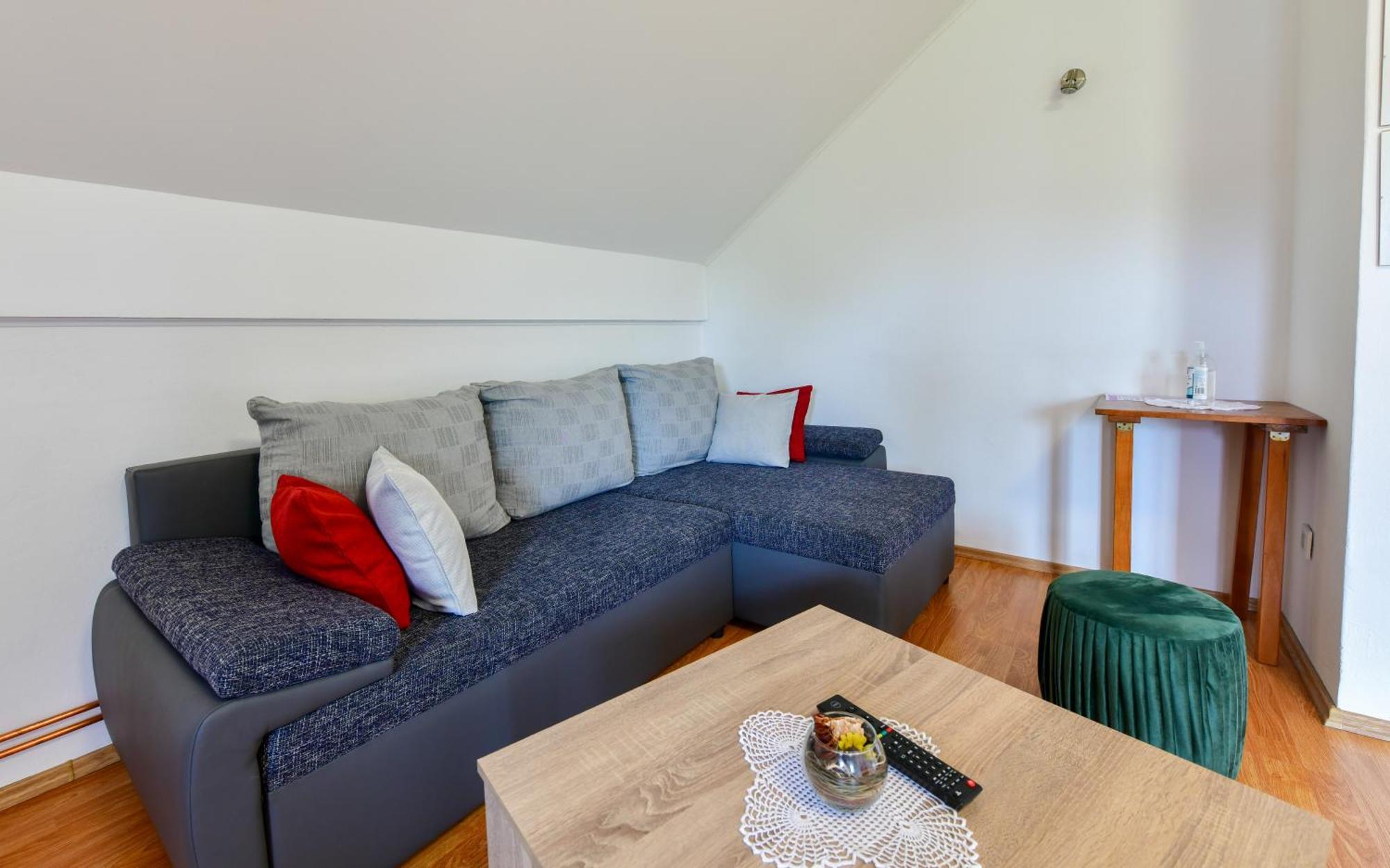Apartment Ivano Раковица Экстерьер фото