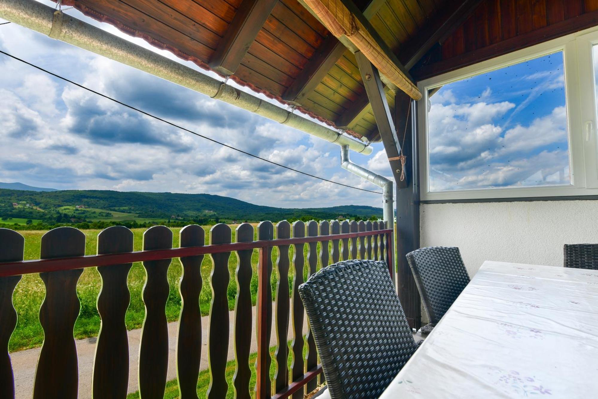 Apartment Ivano Раковица Экстерьер фото