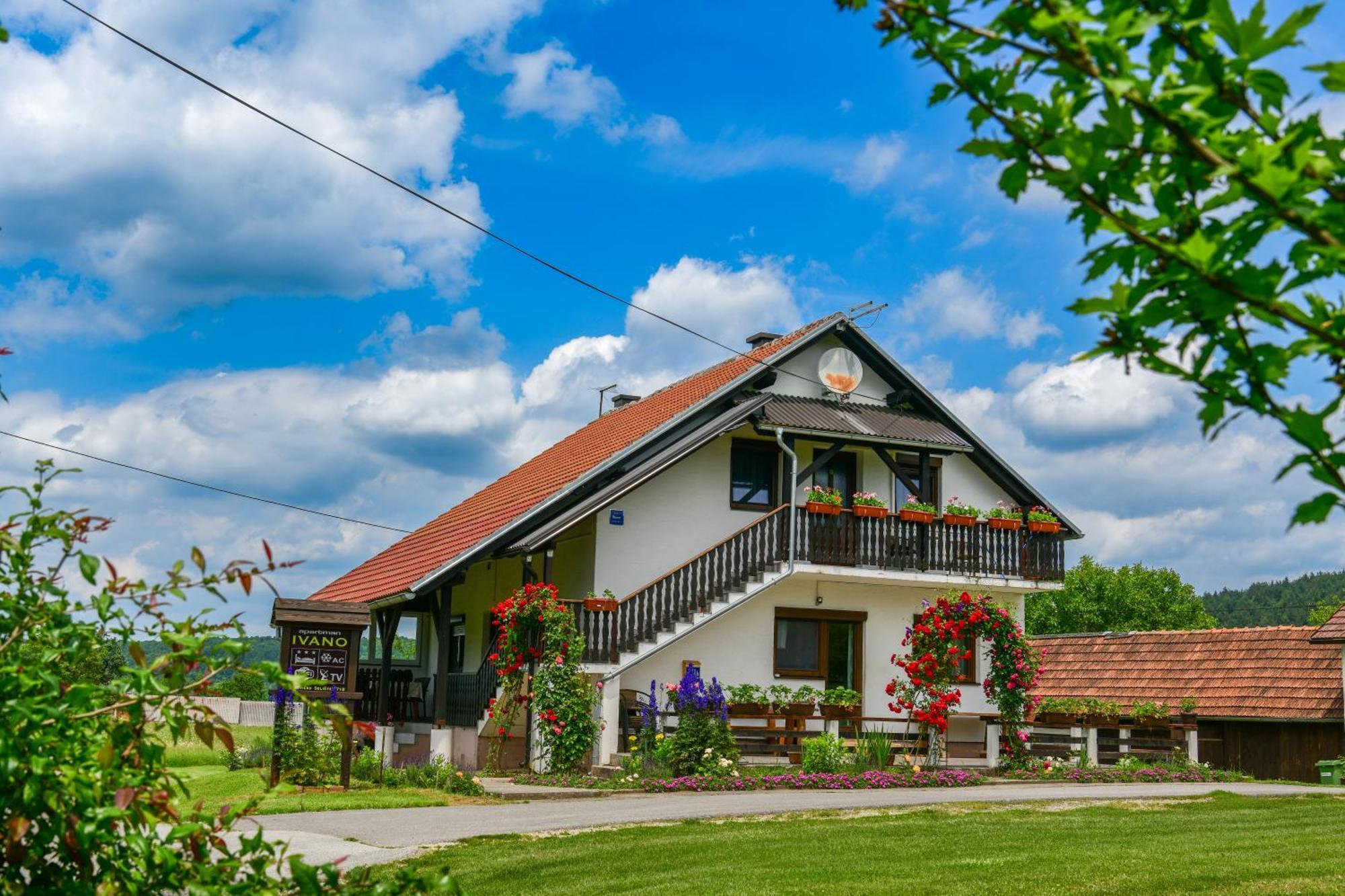 Apartment Ivano Раковица Экстерьер фото