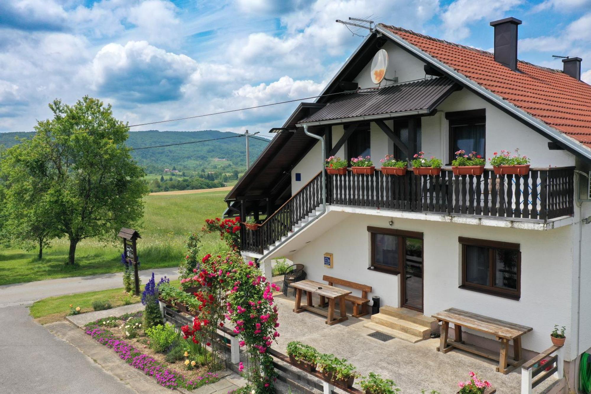 Apartment Ivano Раковица Экстерьер фото