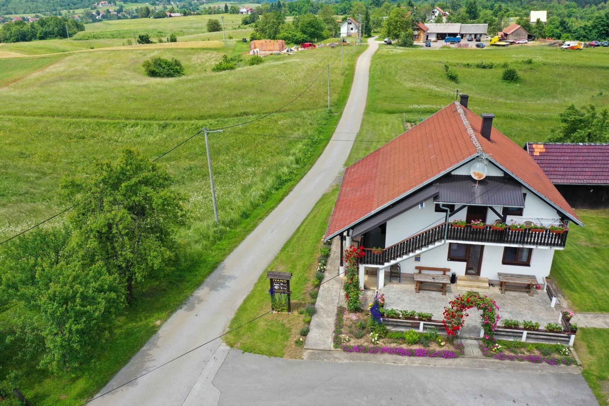 Apartment Ivano Раковица Экстерьер фото